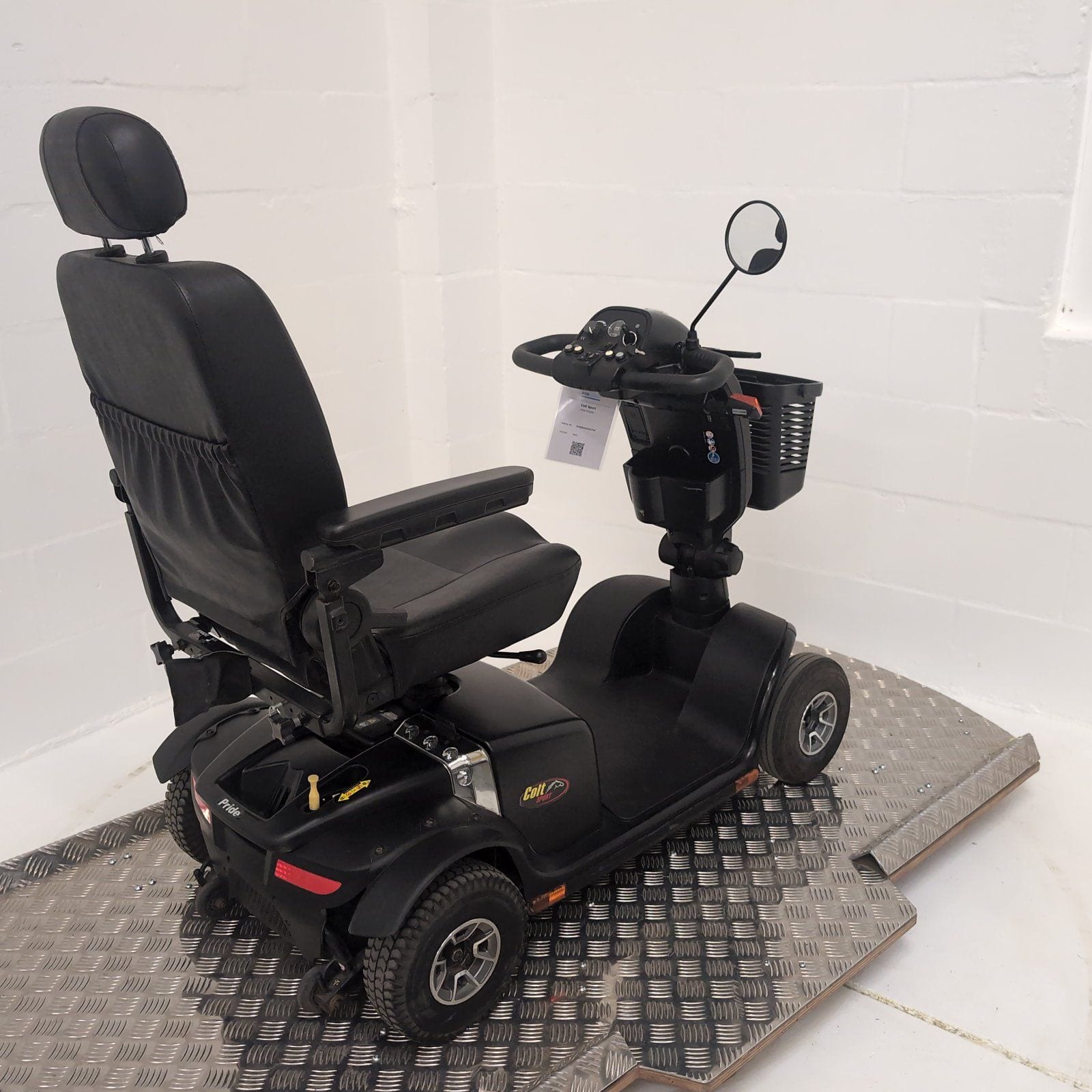 Pride Mobility Colt Sport, photograph 3