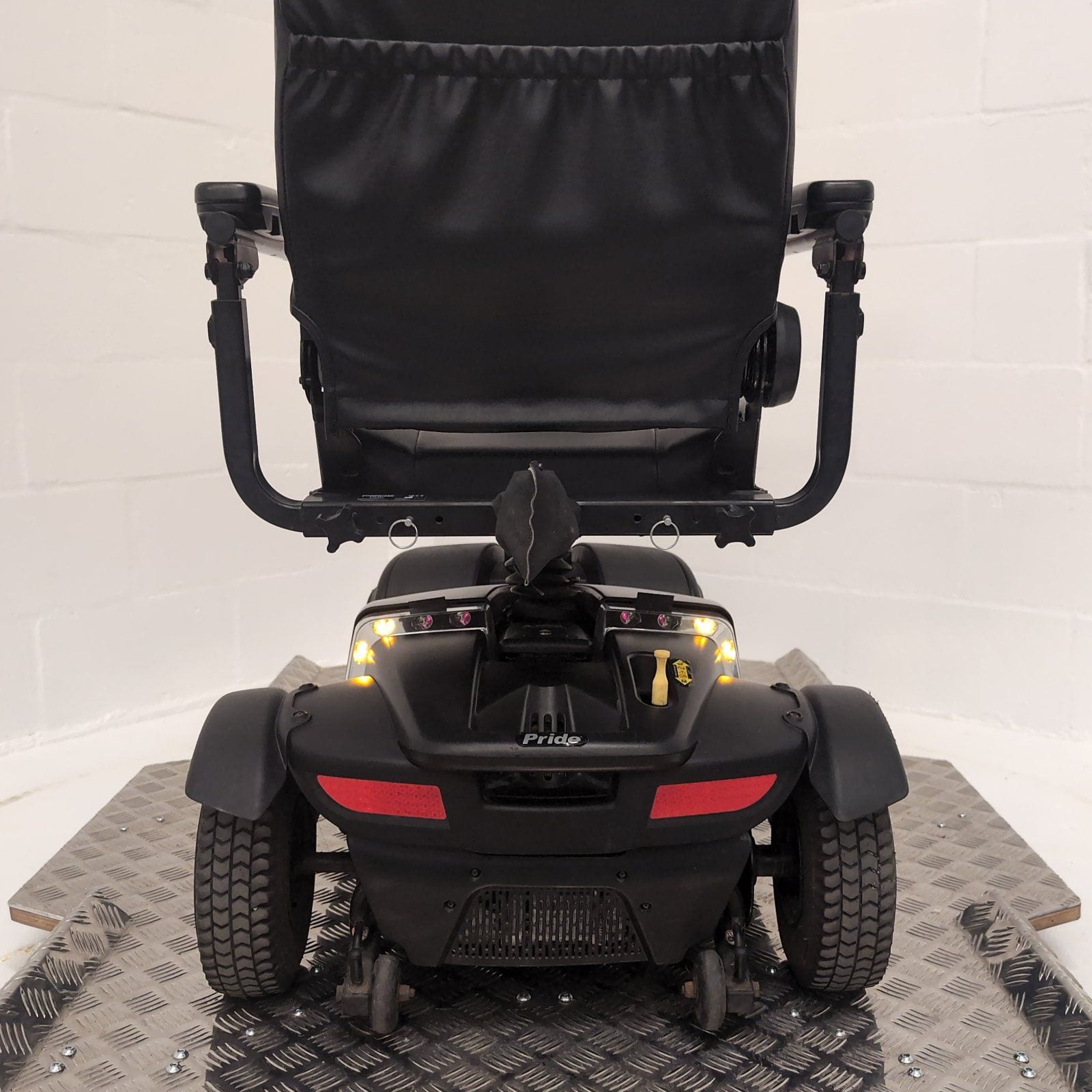 Pride Mobility Colt Sport, photograph 10